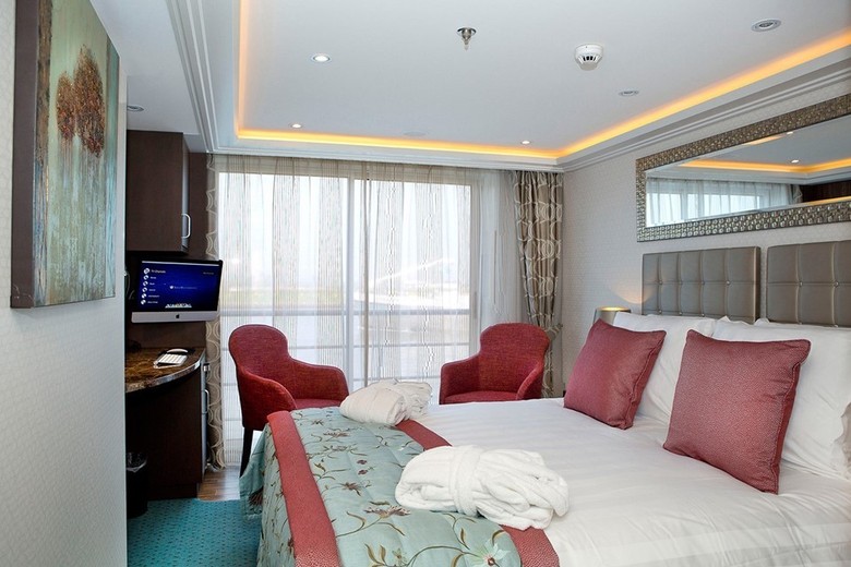 Category C: STATEROOM TYPE: 170 sqft French Balcony